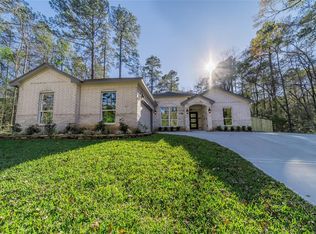 9062 N Comanche Cir, Willis, TX 77378