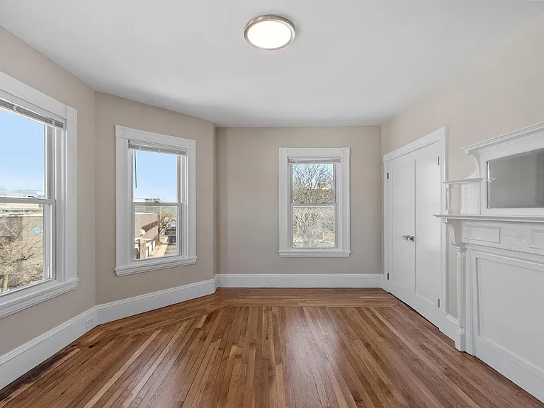 1590 Cambridge St — Photo 17