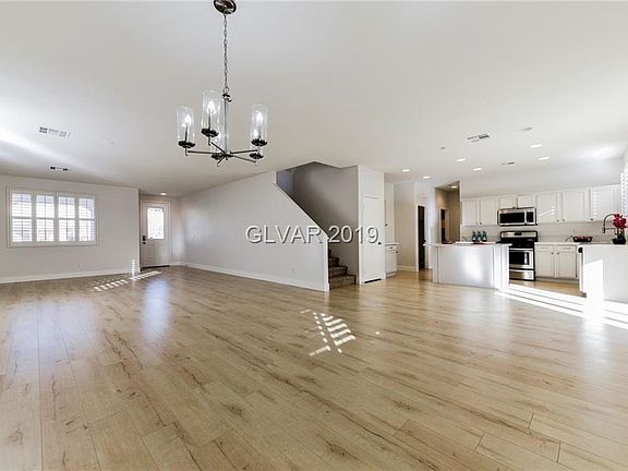 4th image of 8041 Jeannie Marie Ct