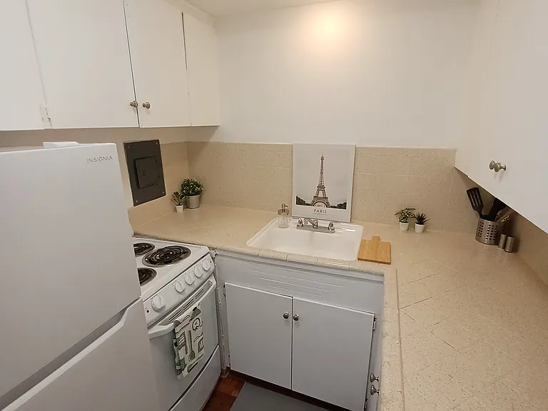 University View Apartments — Photo 11