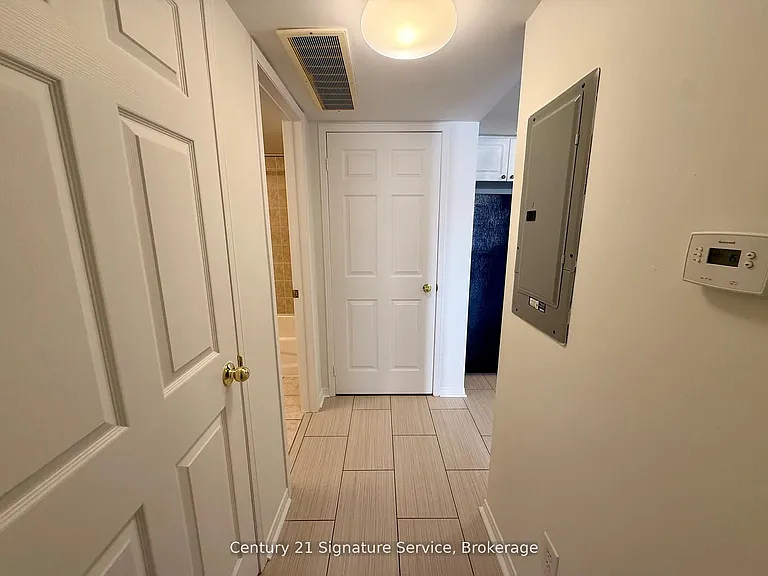4975 Southampton Dr #302 — Photo 9