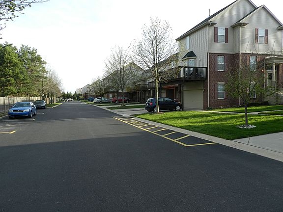 3rd image of 6750 Central City Pkwy