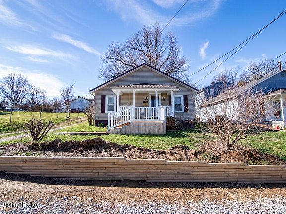 2nd image of 409 Noel Ave