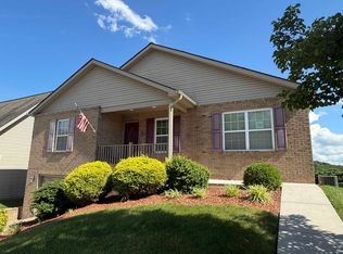140 Alexa Ln, Christiansburg, VA 24073