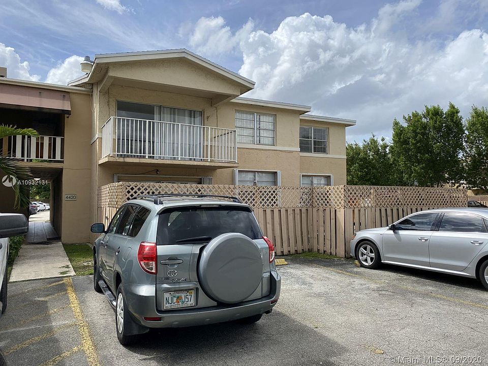 1st image of 4420 NW 79th Ave APT 1H