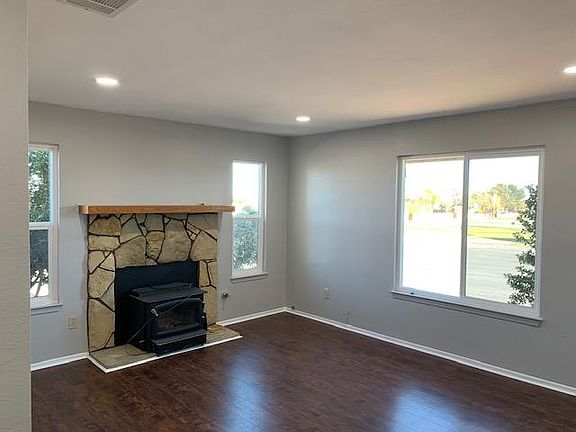 2nd image of 14419 Fresno St