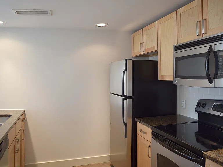 Clyde Manor — Photo 264