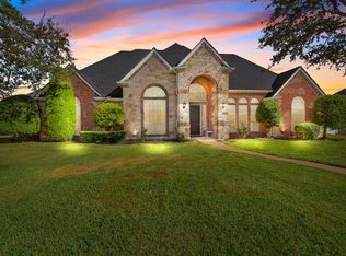 114 Country Ridge Ct, Red Oak, TX 75154