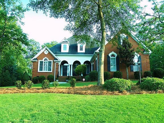 2nd image of 607 Callaway Dr