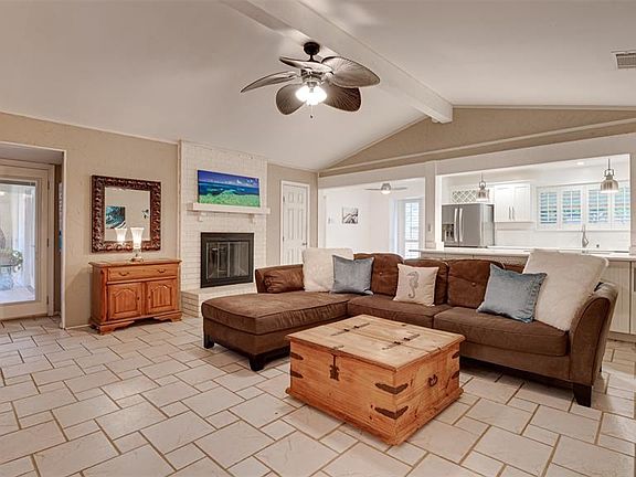 3rd image of 601 Shadwell Dr
