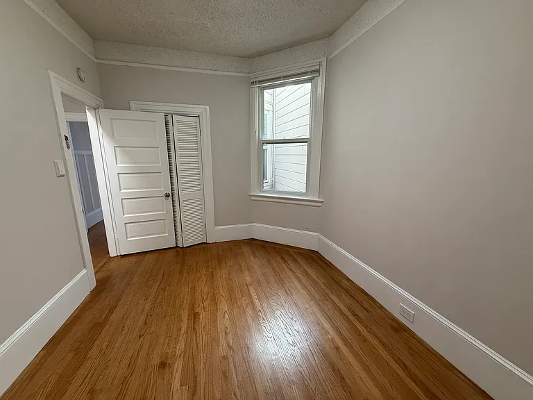 1916 Lombard St — Photo 7