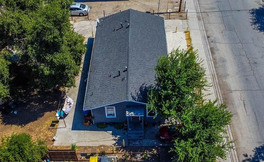1st image of 1625 E 6th St
