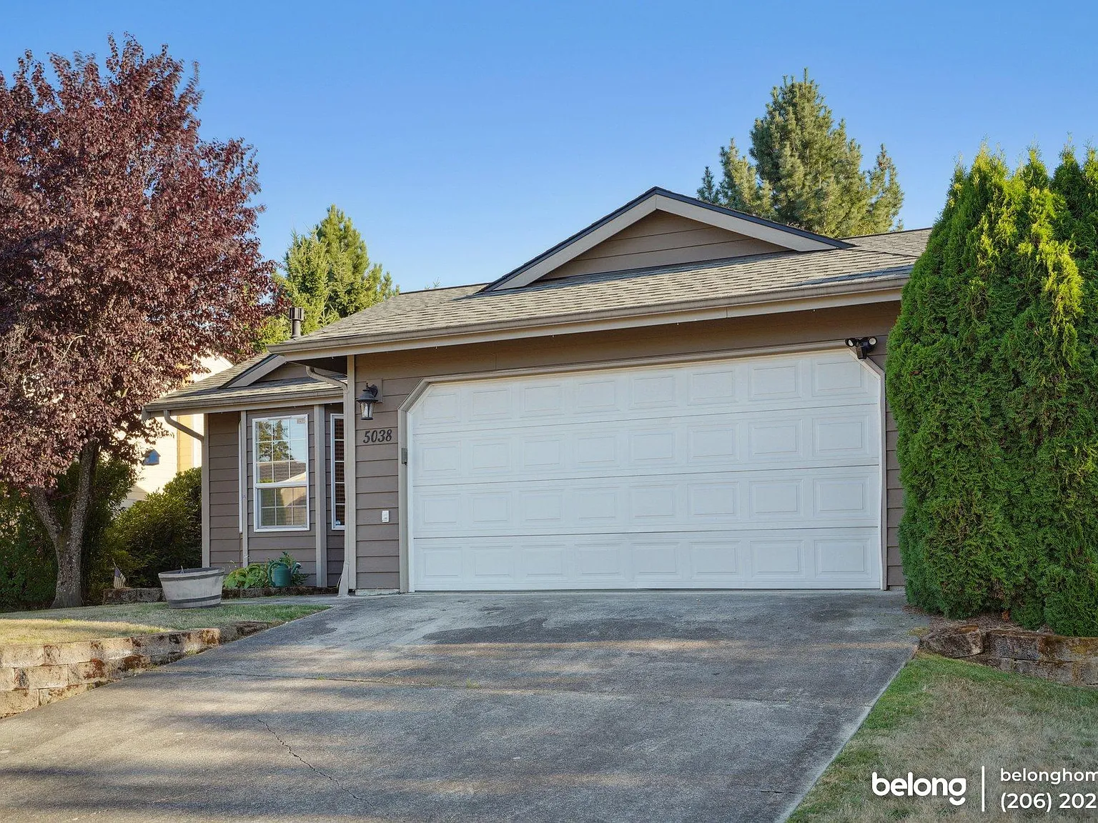 3 bed, 2.0 bath, 1212 sqft, $2,995 — Photo 2