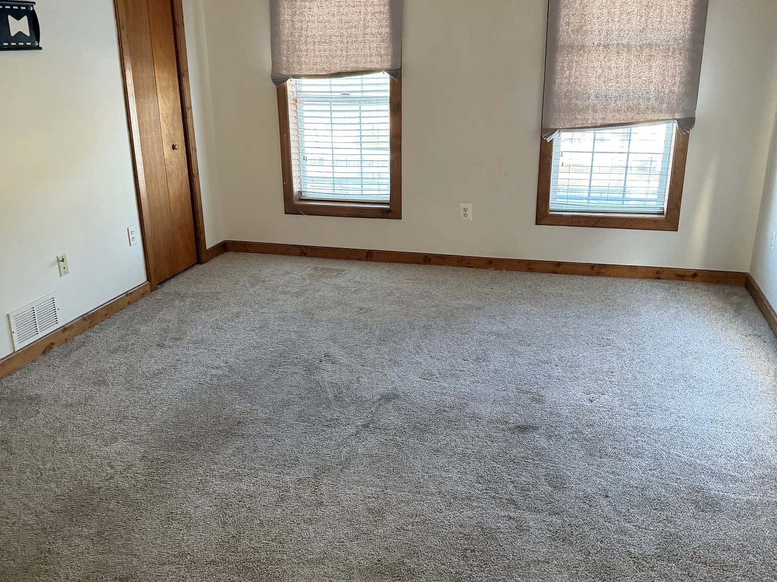 1 bed, 1100 sqft, $1,550 — Photo 4