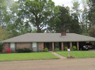 113 Rollingwood Dr, Natchez, MS 39120