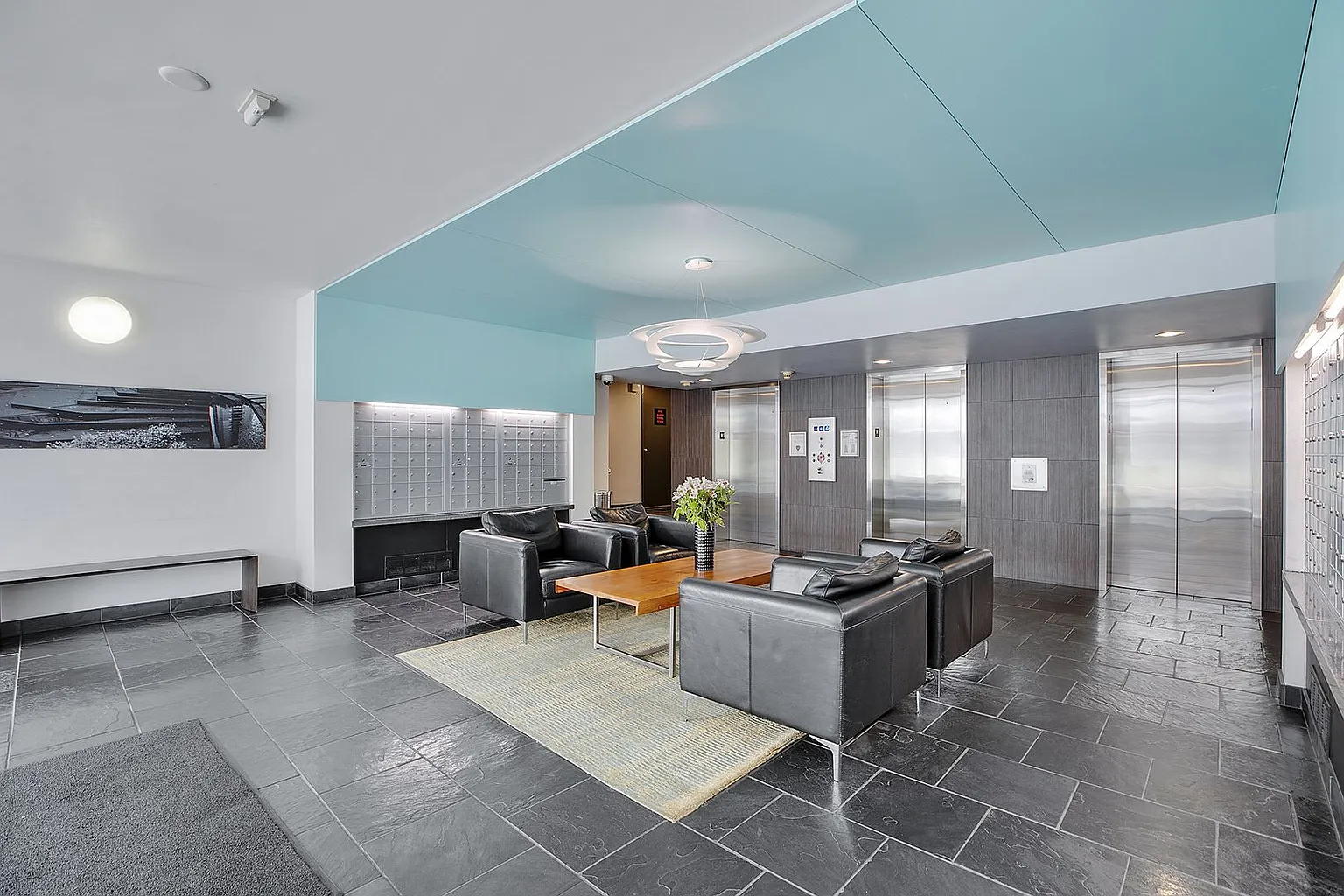 111 SW Harrison St APT 6H photo 1