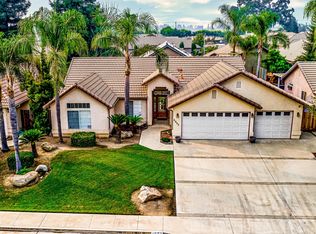 4003 E Acequia Ave, Visalia, CA 93292