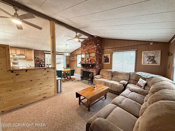 2nd image of 46 Thomas Ln