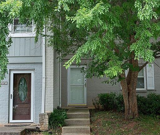 3rd image of 5707 Bramblegate Rd Unit J