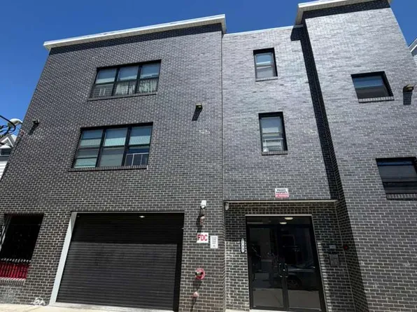 135 Pearl St #305, Paterson, NJ 07501