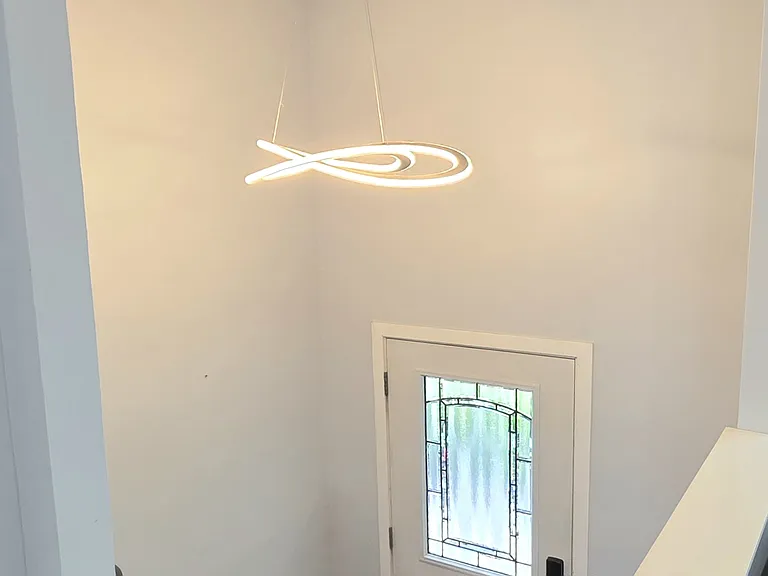76 E Rundle Pl SW — Photo 8