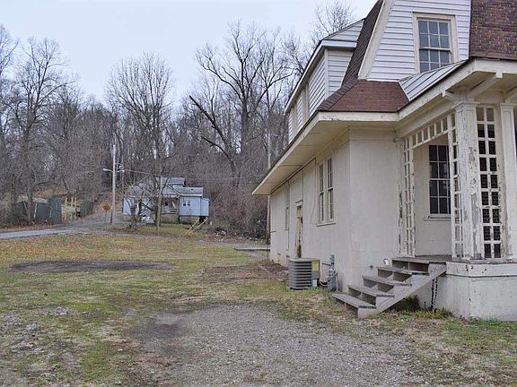 3rd image of 337 Western Ave