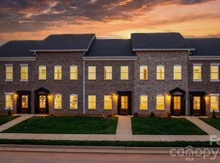 2117 24th Street Ln SE, Hickory, NC 28602