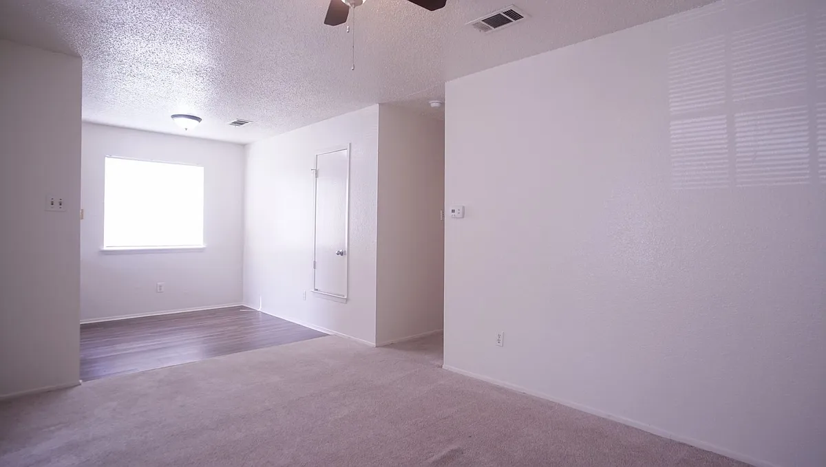 Building Photo - 7404C Vintage Way