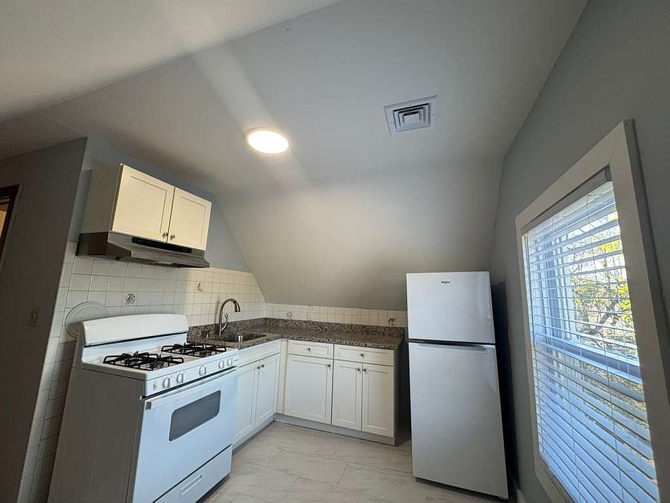 1st image of 50 Young St #R3
