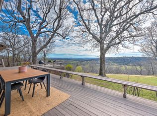 109 Woodcliff Cir, Springdale, AR 72764