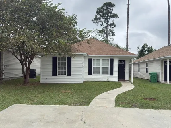 3005 Ginny Dr, Valdosta, GA 31602
