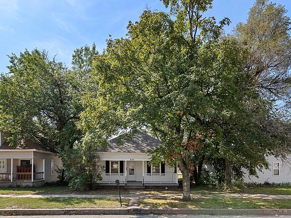 2nd image of 625 E 5th Ave