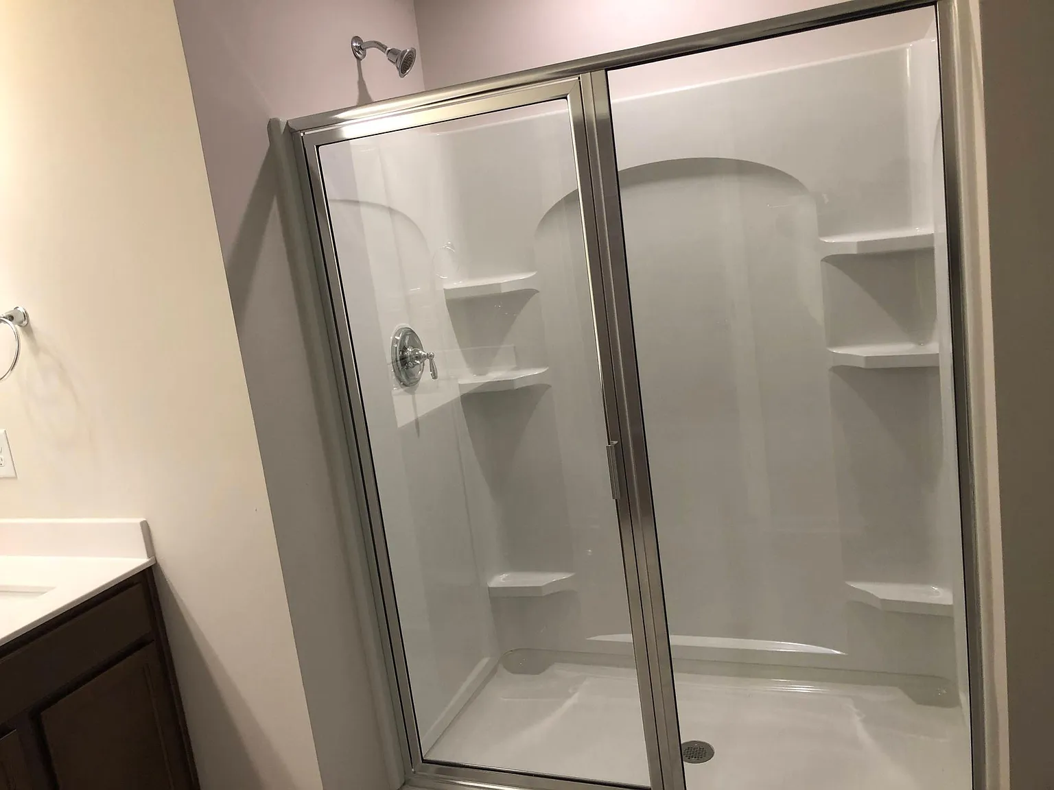 4 bed, 2100 sqft, $2,290 — Photo 4