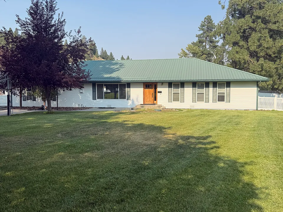 7105 Highway 12 W
