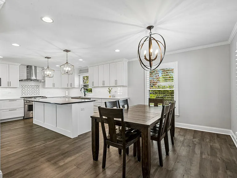 509 Ticonderoga Ln — Photo 9