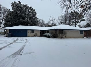 1109 Bronco Ln, Springdale, AR 72762