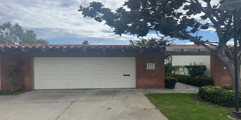 1st image of 647 Vista Bonita