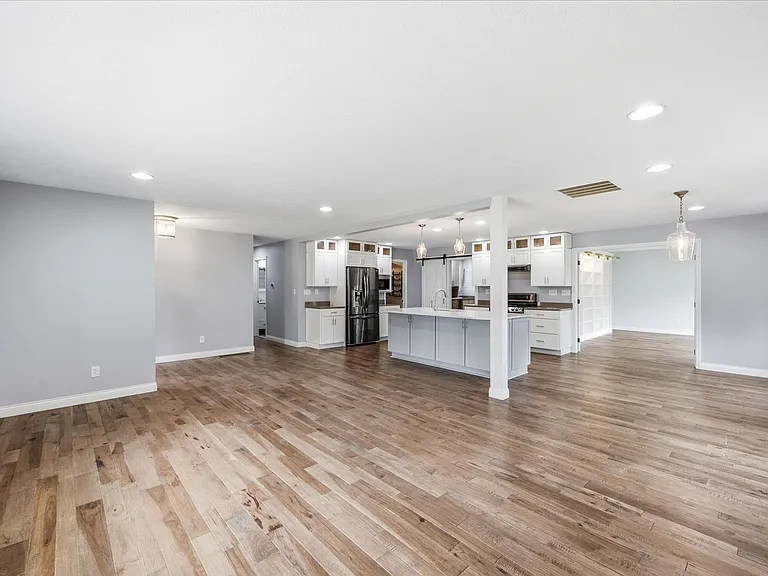 71 Forest Ave — Photo 14