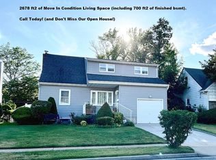 2348 Charing Cross Rd, Baldwin, NY 11510