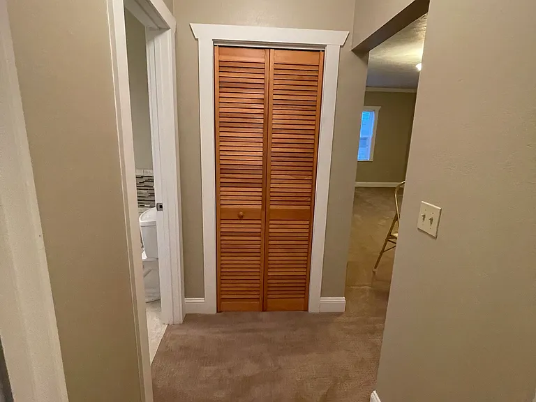 1011 Campus Dr #2 — Photo 14