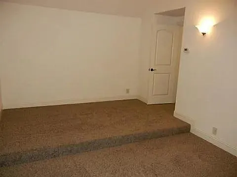 2320 Lynbridge Cir — Photo 14