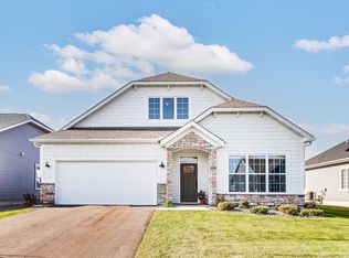 1976 Oakpointe Dr, Waconia, MN 55387