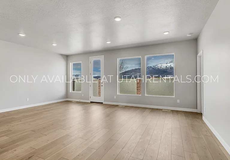 4922 W Northwood Ln — Photo 10