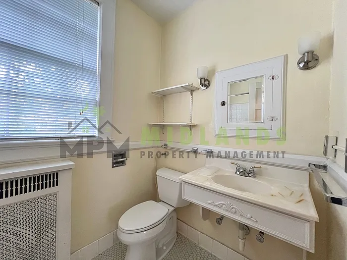 2501 Blossom St — Photo 32