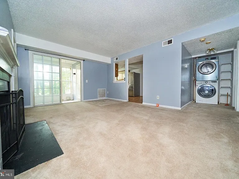 9250 Niki Pl #202 — Photo 11