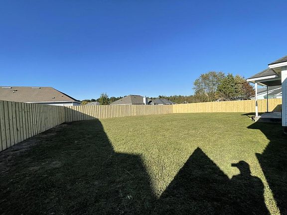 2nd image of 5635 Encino Ln