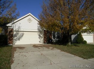 1723 Ambrose Terrace Dr, Swansea, IL 62226