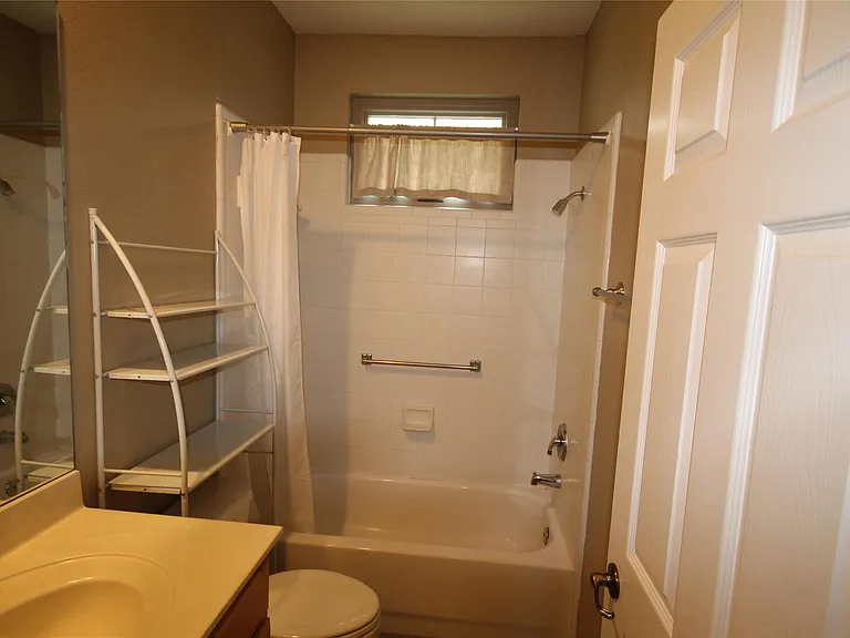 11558 Spicewood Pkwy #13 — Photo 7