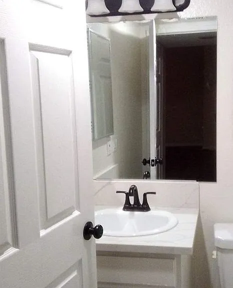 Ally's Flower Apartments LLC — Photo 22
