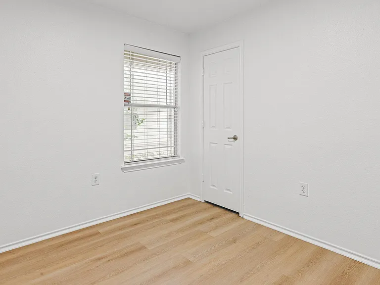 1509 Coriander Dr — Photo 11